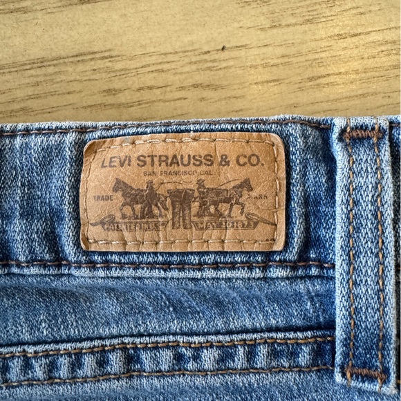 LEVI’S 529 Curvy Boot Cut Jeans. Size 8 SHORT. - Picture 6 of 8